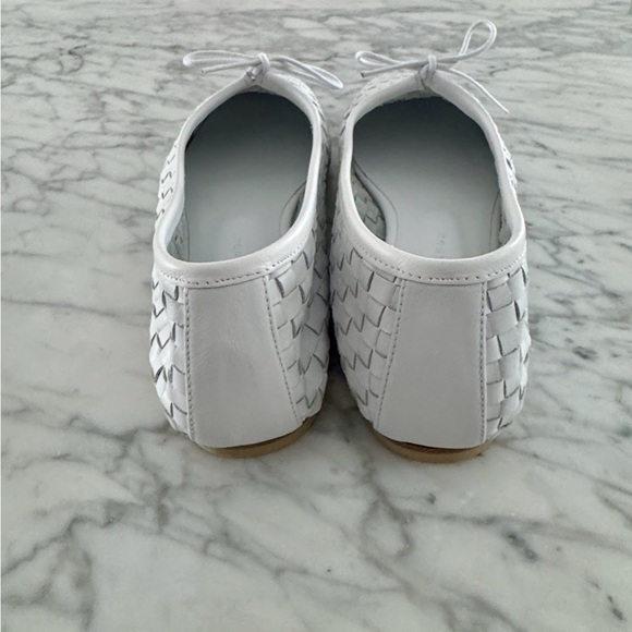 New! Freda Salvador White Woven Jada Ballet Flats. Size 38.5 - Picture 4 of 6